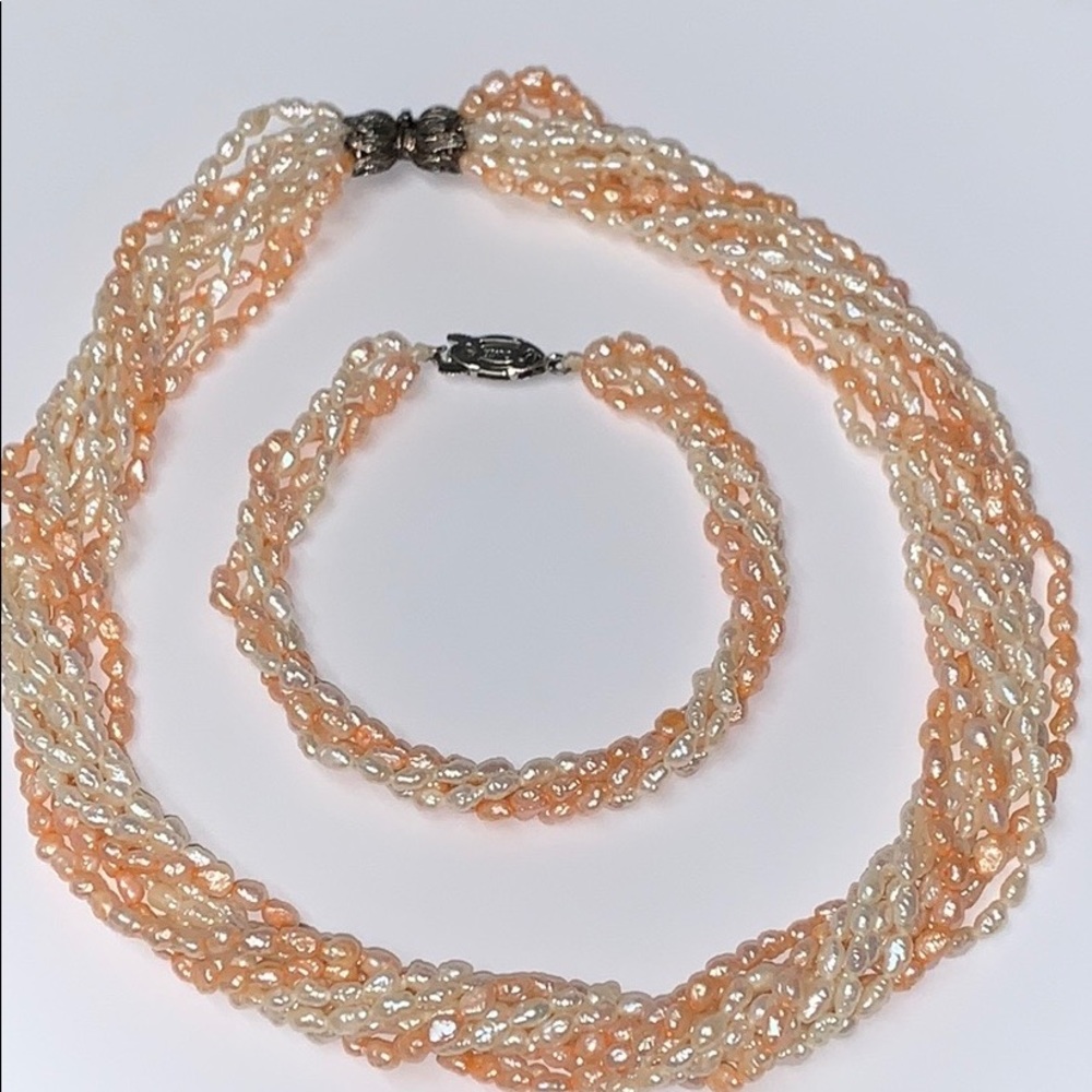 Elegant Pearl Necklace Set